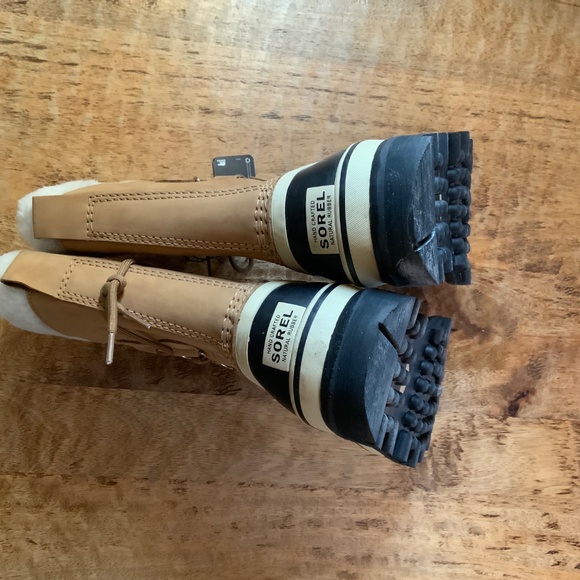 NWT Sorel Caribou Snow Boots - Picture 7 of 9